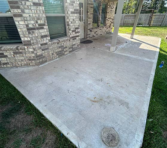homeowner patio before epoxy flake flooring