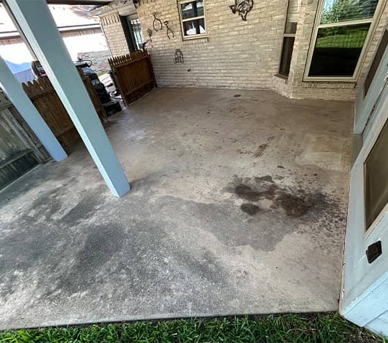 homeowner patio before epoxy flooring installed