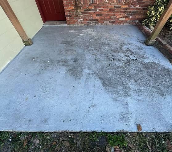 homeowner patio before new epoxy flooring installed