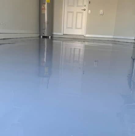 gray epoxy flooring in Riverview, FL