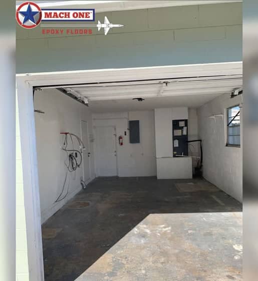 before and after of epoxy flooring project in Orlando, FL