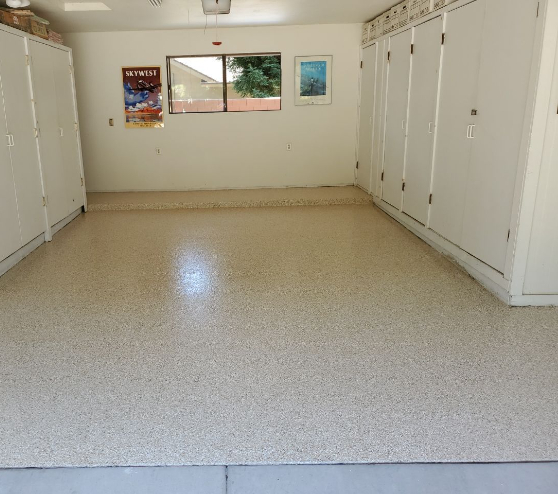 multi-colored epoxy flooring in Fresno, CA