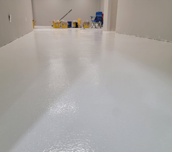 white epoxy flake flooring in Wimauma, FL